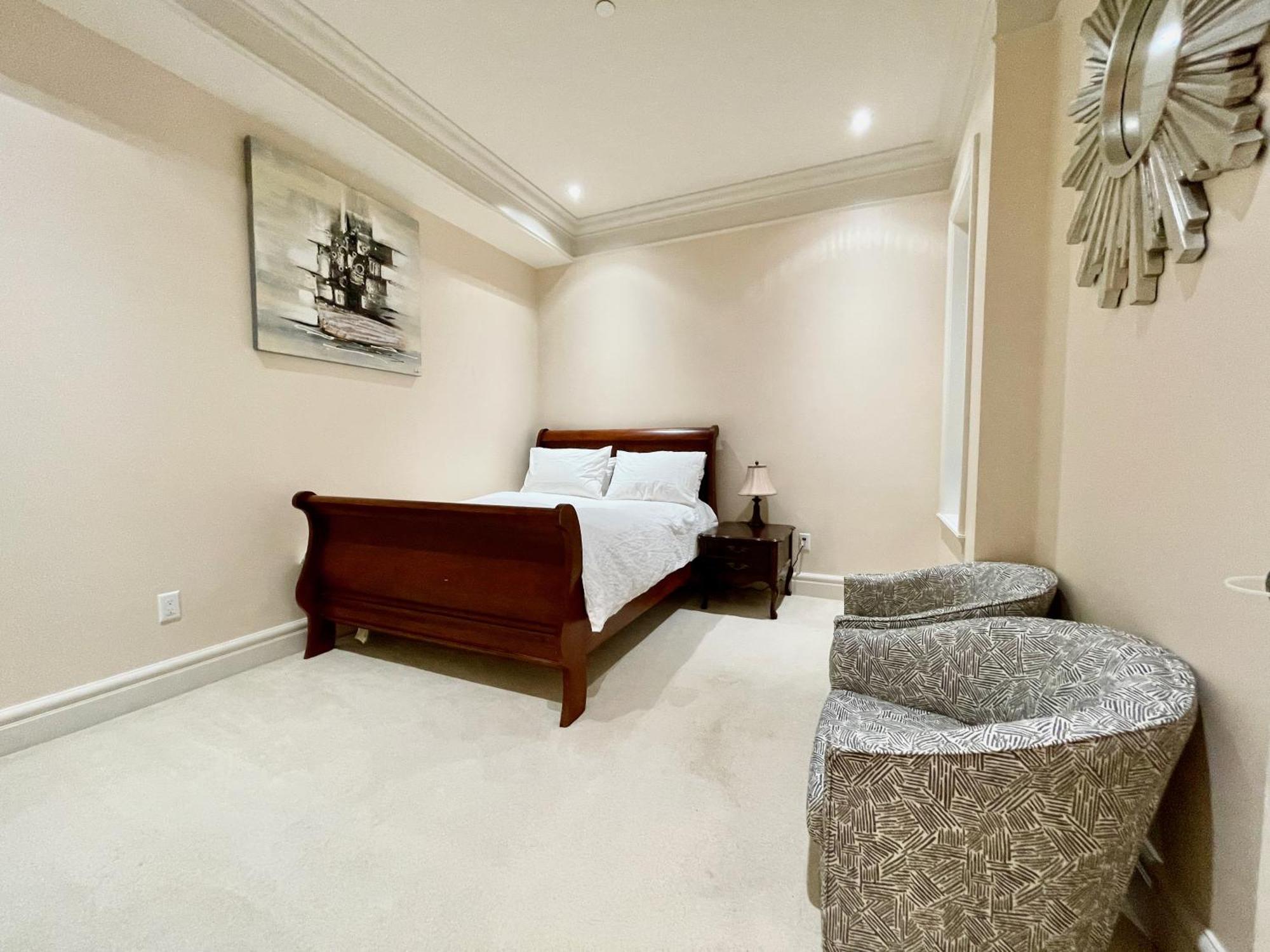 Vancouver Luxury Guesthouse Exterior photo